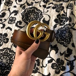 Tan Gucci belt